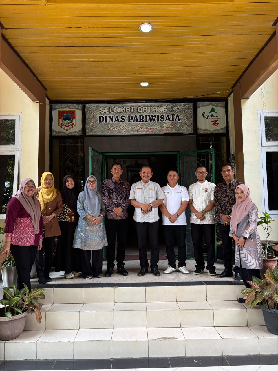 KUNJUNGAN WAKIL BUPATI BENGKULU SELATAN, YEVRI SUDIANTO, KE DINAS PARIWISATA KOTA PAGAR ALAM